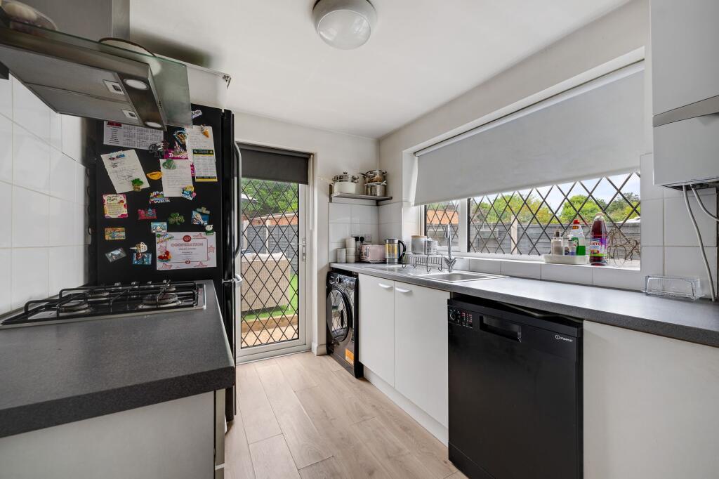 House in Dartford, Hook Green, Wilmington - View 5