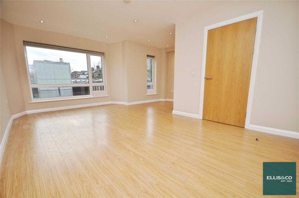 Main image of property: Lincoln Road, East Finchley, N2