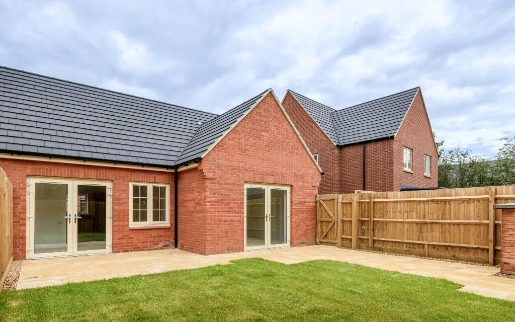 Orbit Homes at Middleton Meadows,
Waters Lane,
Middleton Cheney,
OX17 photo 2