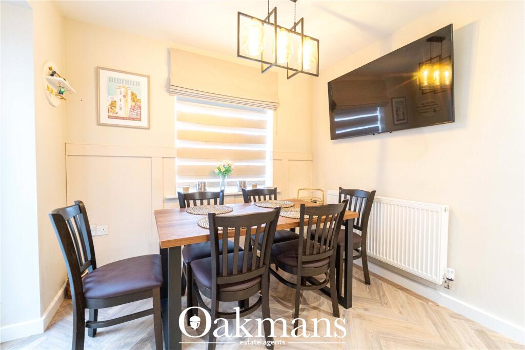 Calvert Close, Alcester, Warwickshire, B49 photo 4