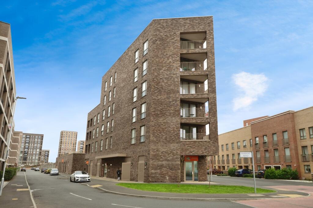 Main image of property: Fairmont Road, Rainham, Essex, RM13