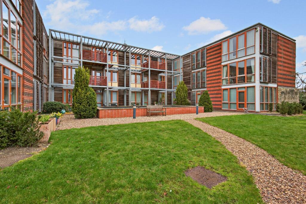 Main image of property: Meadowcroft, Cambridge, Cambridgeshire