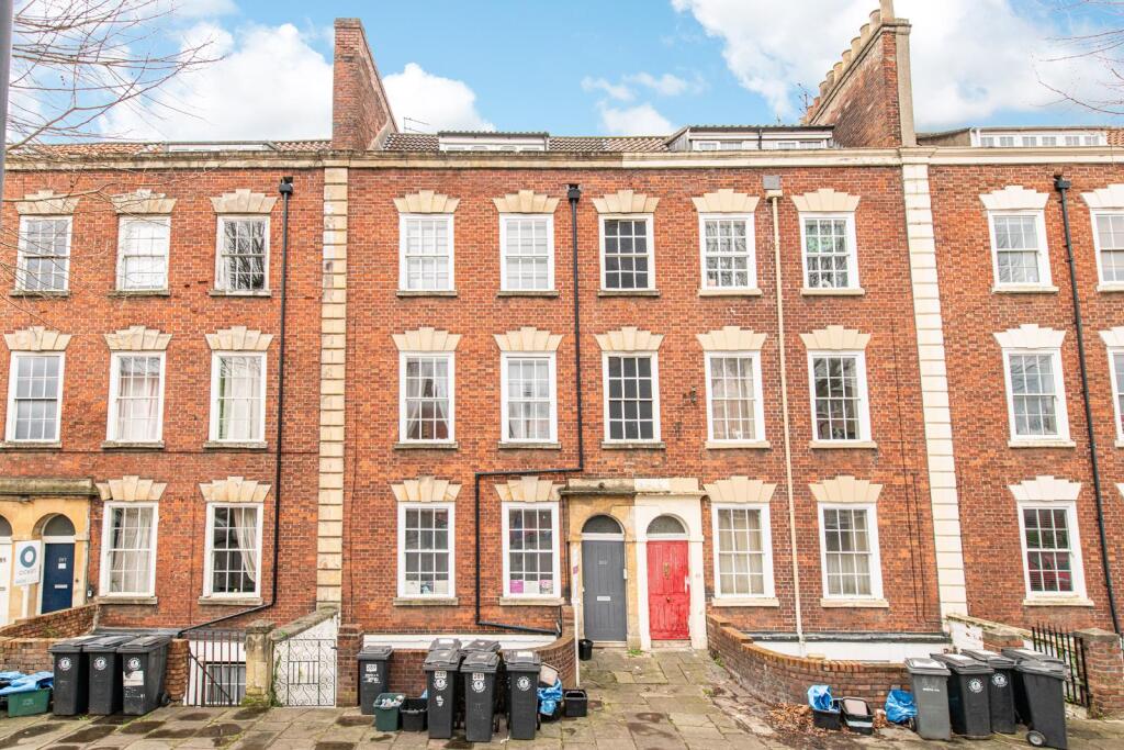 Main image of property: 289 Hotwell Road, Bristol