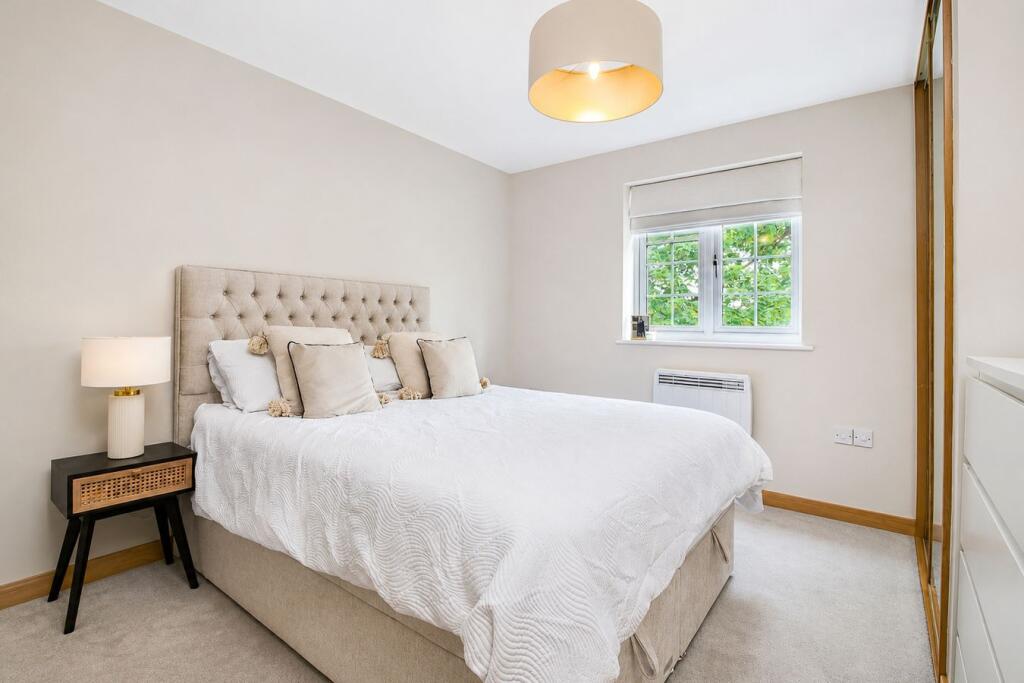 Apartment in Stevenage - View 4