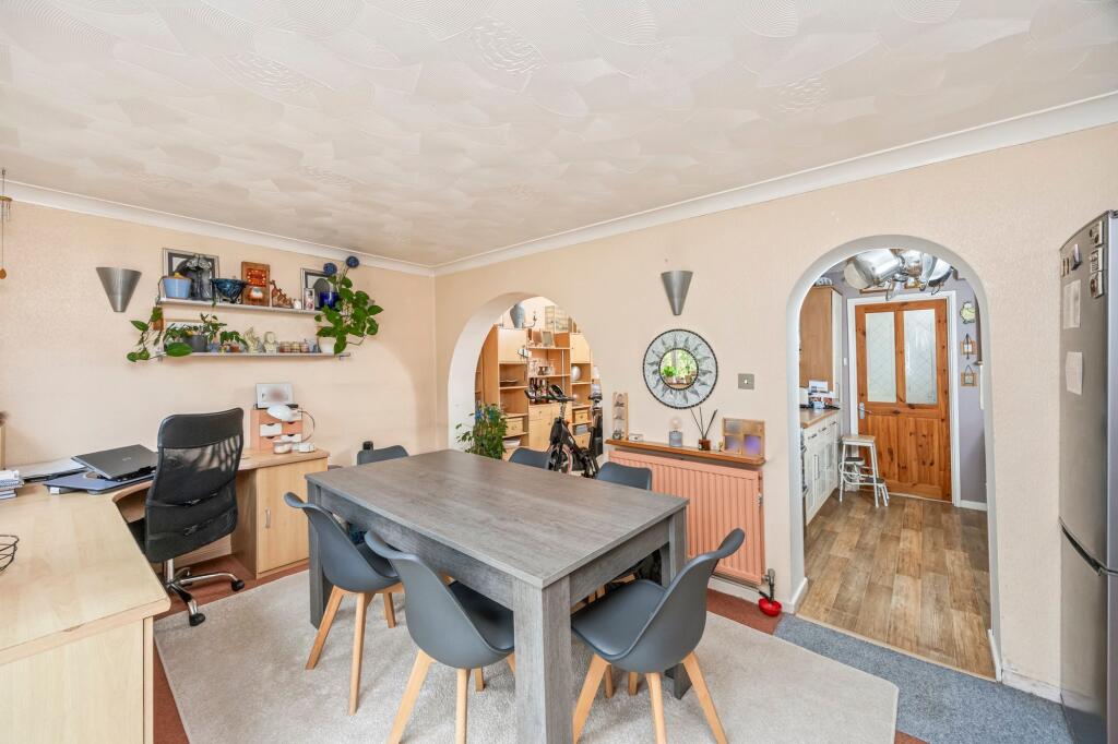 Priory Road, Hassocks, BN6 photo 3
