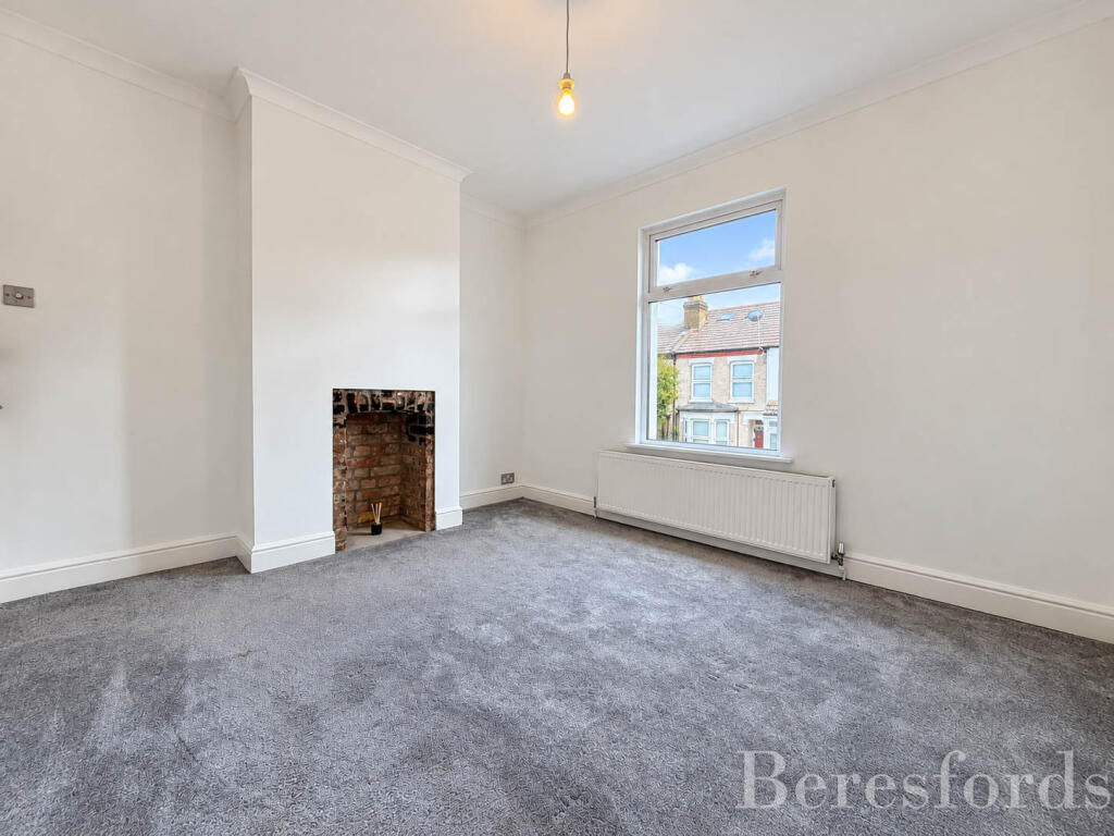 House in Romford - View 5