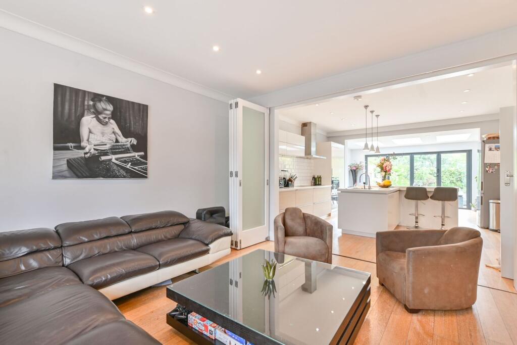House in London - More
