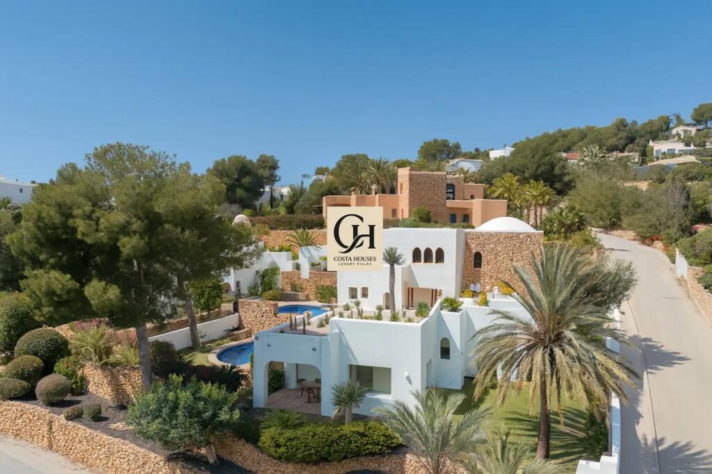 Main image of property: Valencia, Alicante, Moraira