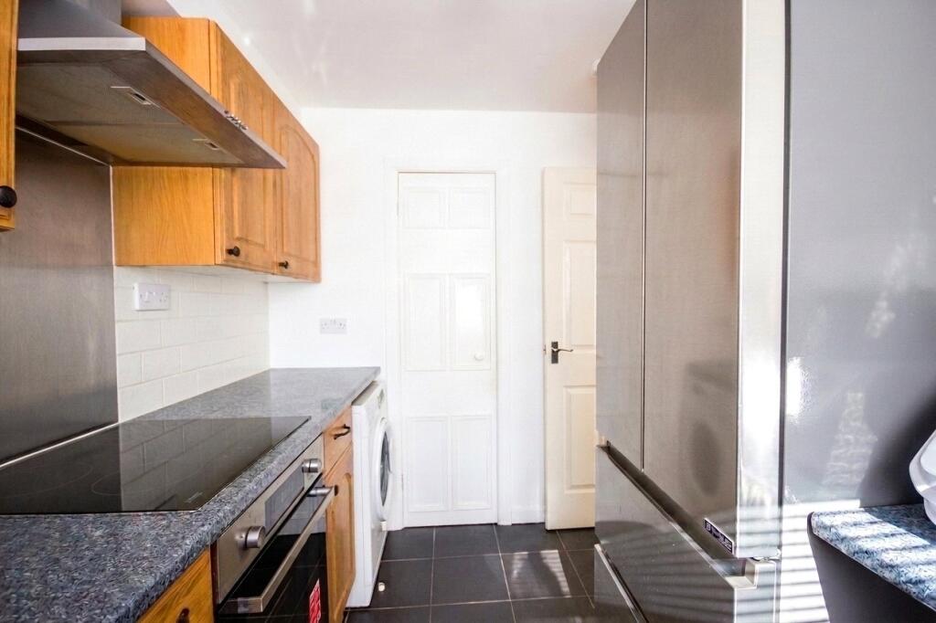 Apartment in Bristol, Patchway - View 5