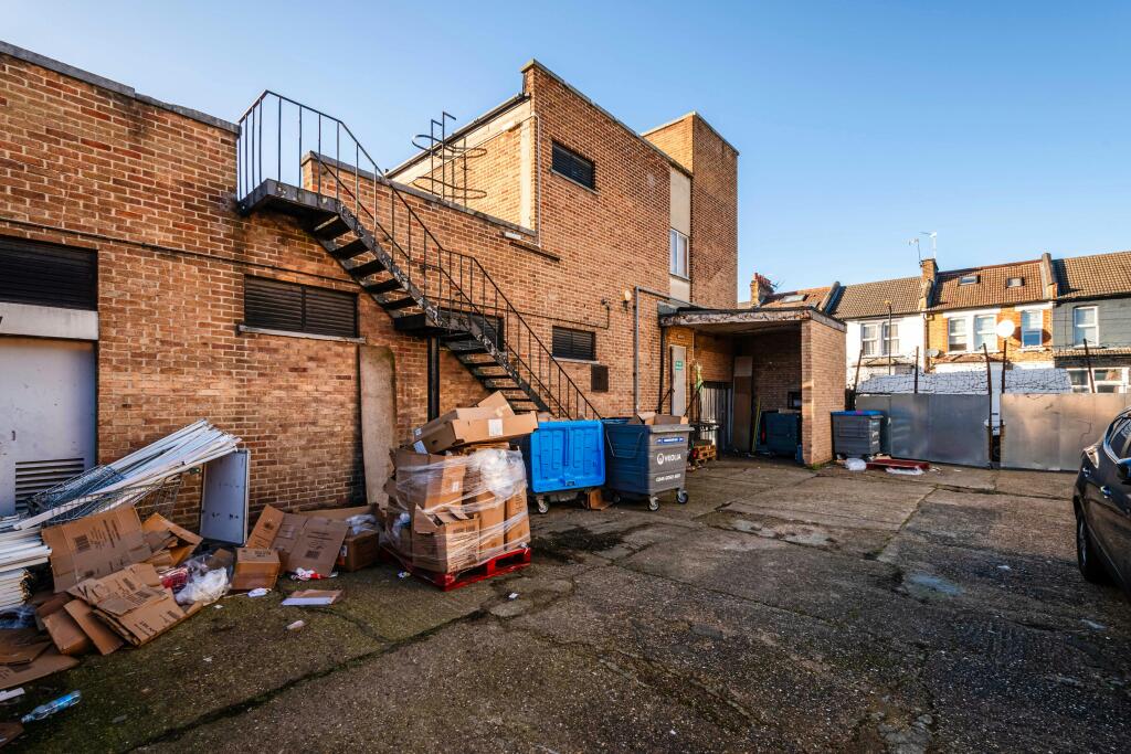 HIgh Rd 832836  Low Res 10.jpg