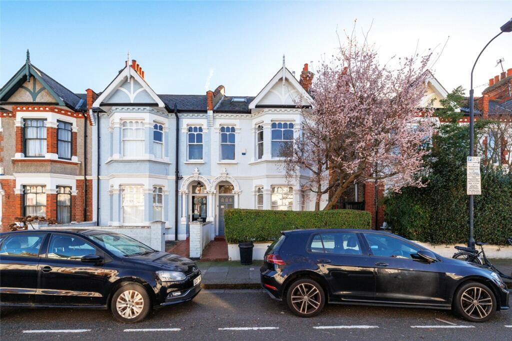 Apartment in London - View 3