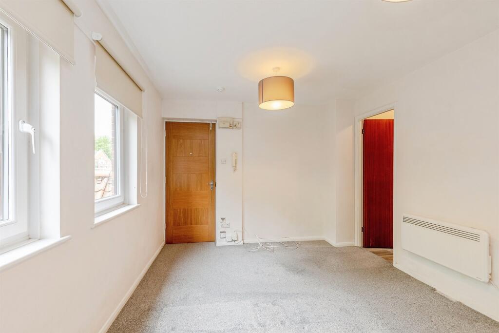 Apartment in Bristol - View 4