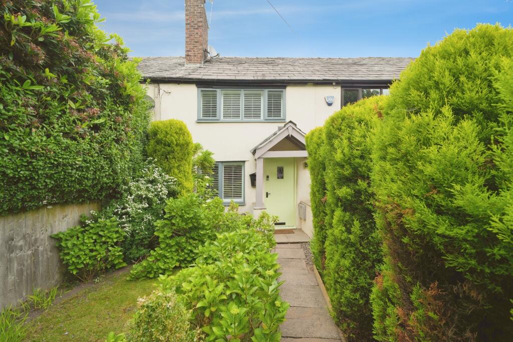Main image of property: Walkden Road, Manchester, M28
