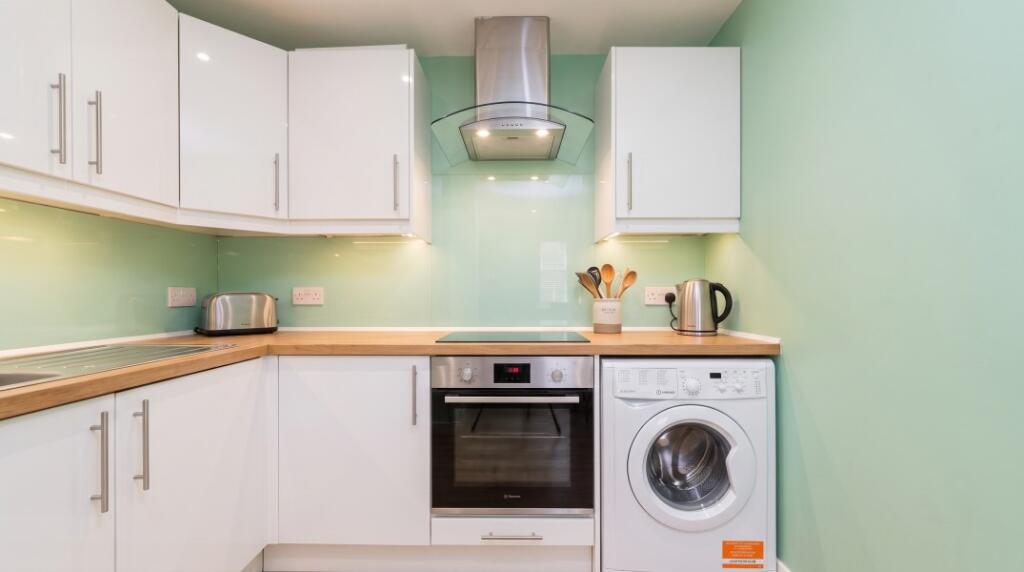 Apartment in London - View 2