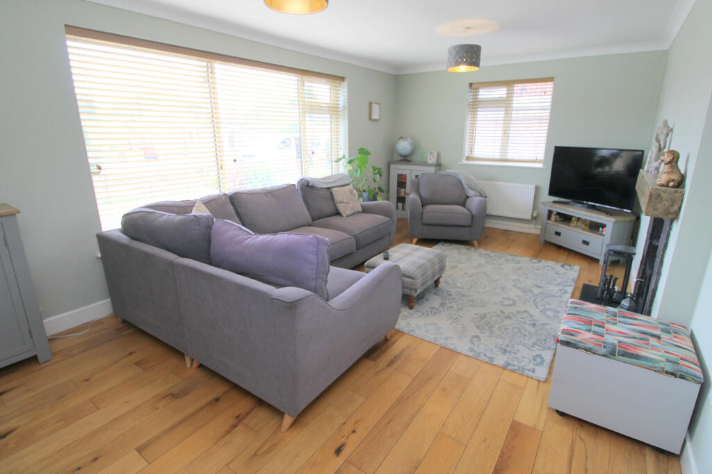 House in Llandudno, Rhuddlan - More