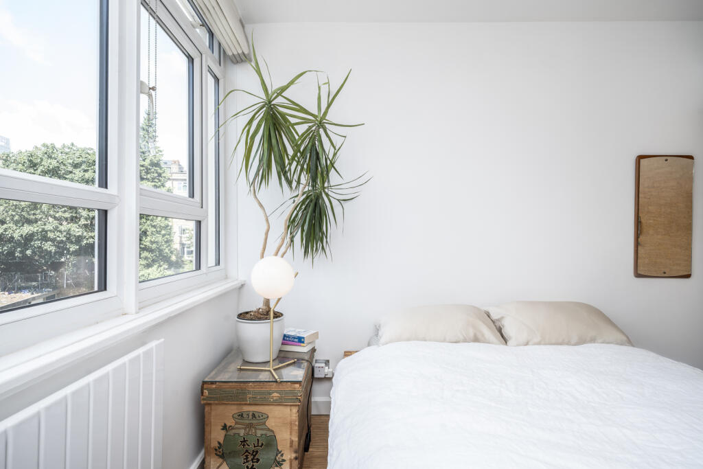 Apartment in London - View 5