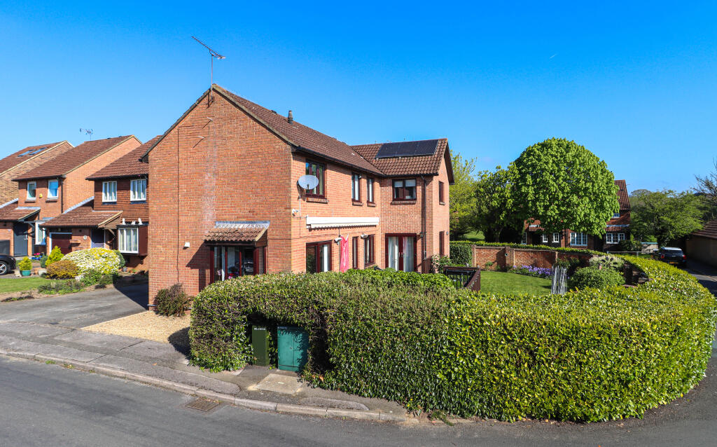 Additional image 28 of Beverley Gardens, St Albans, AL4