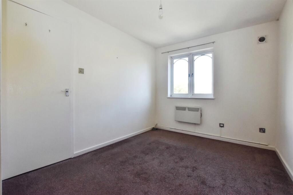 House in Hull, East Ella - More