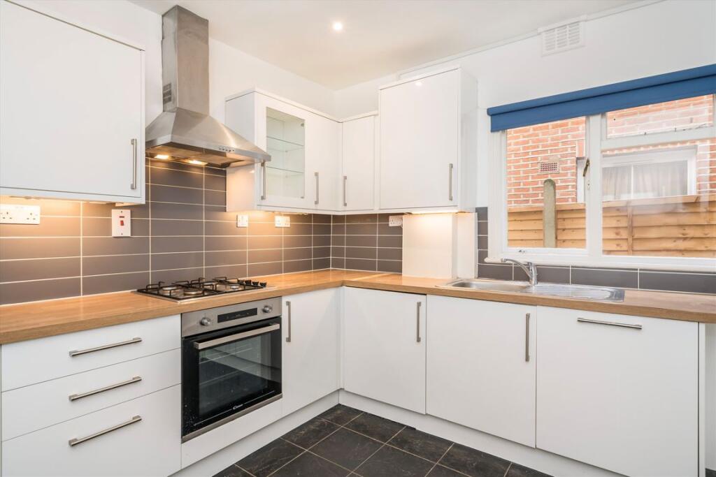 Apartment in London - View 4