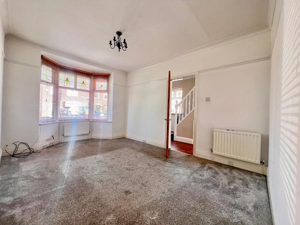 Cypress Road, Redcar, North Yorkshire, TS10 photo 2