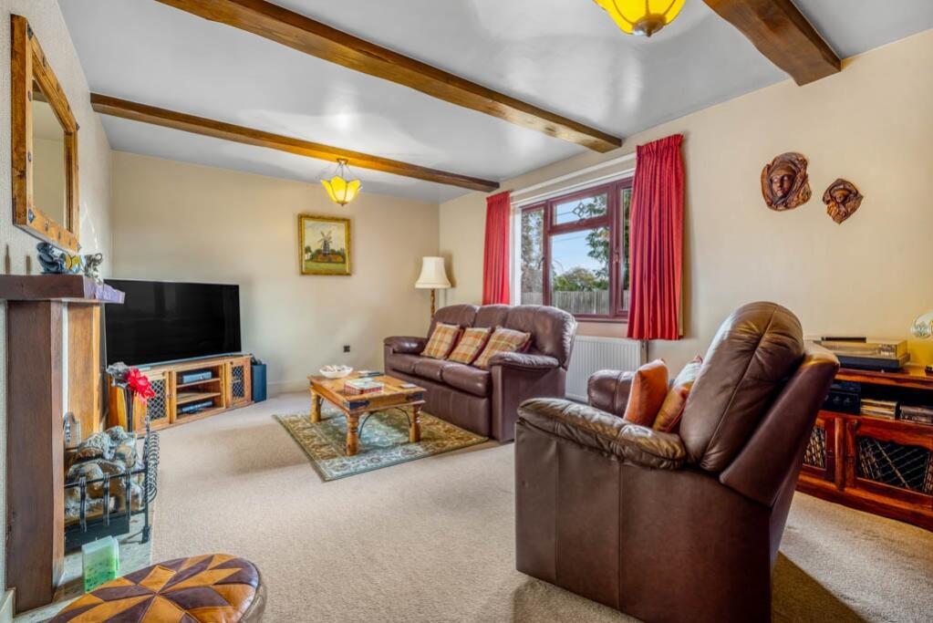 House in East Lindsey, Frithville and Westville - View 4