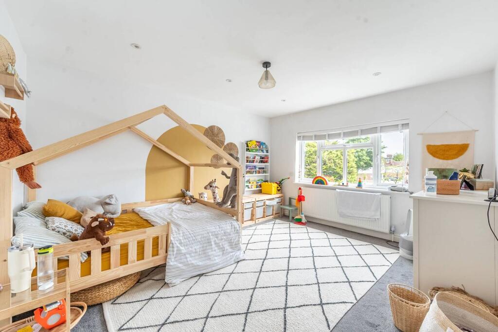 Main image of property: Green Lane, Edgware, HA8