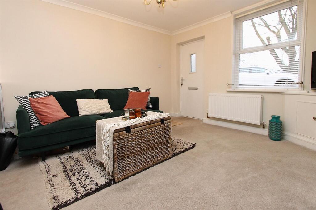 Field Lane, Oldswinford, Stourbridge photo 4
