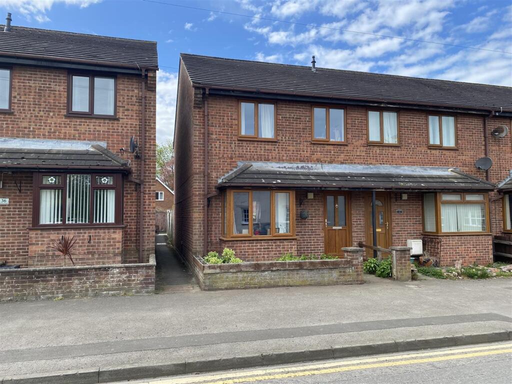 Main image of property: 34 Roman Road, Leeming, Northallerton