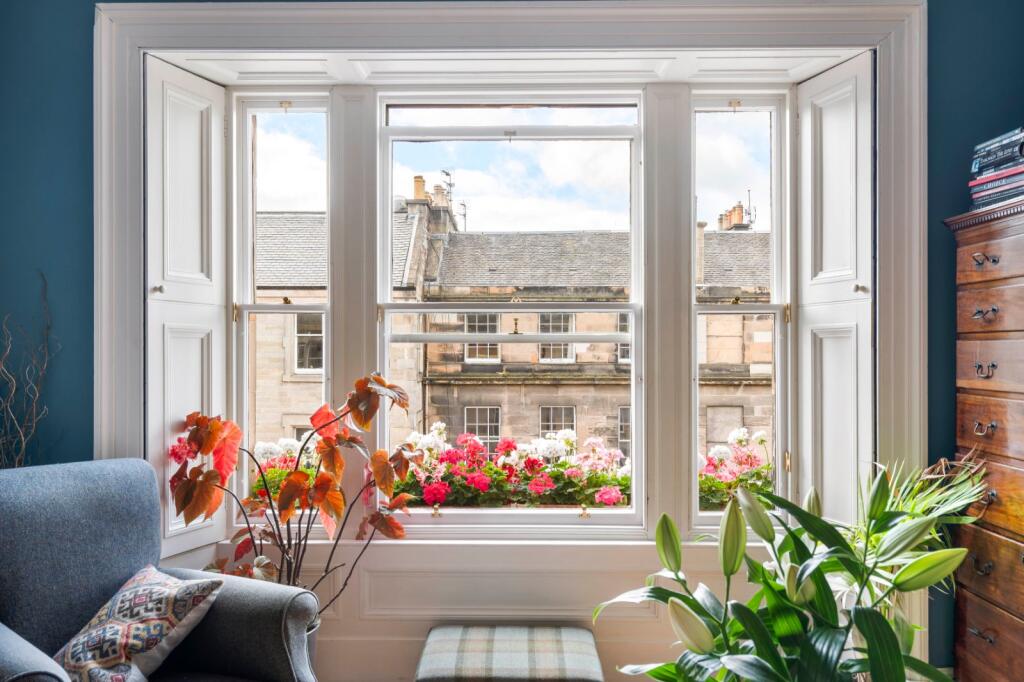 Apartment in Edinburgh - View 4