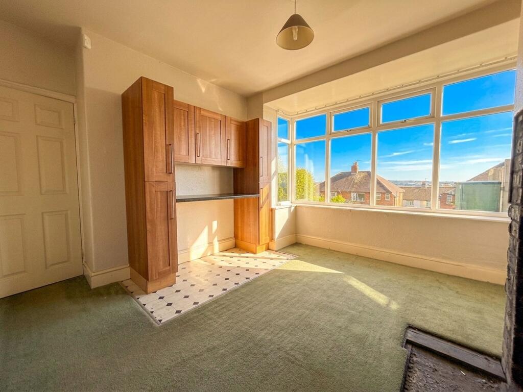 Jackroyd Lane, Huddersfield, HD4 photo 3