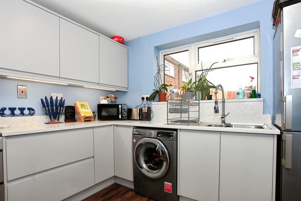 20, Conway Avenue photo 2