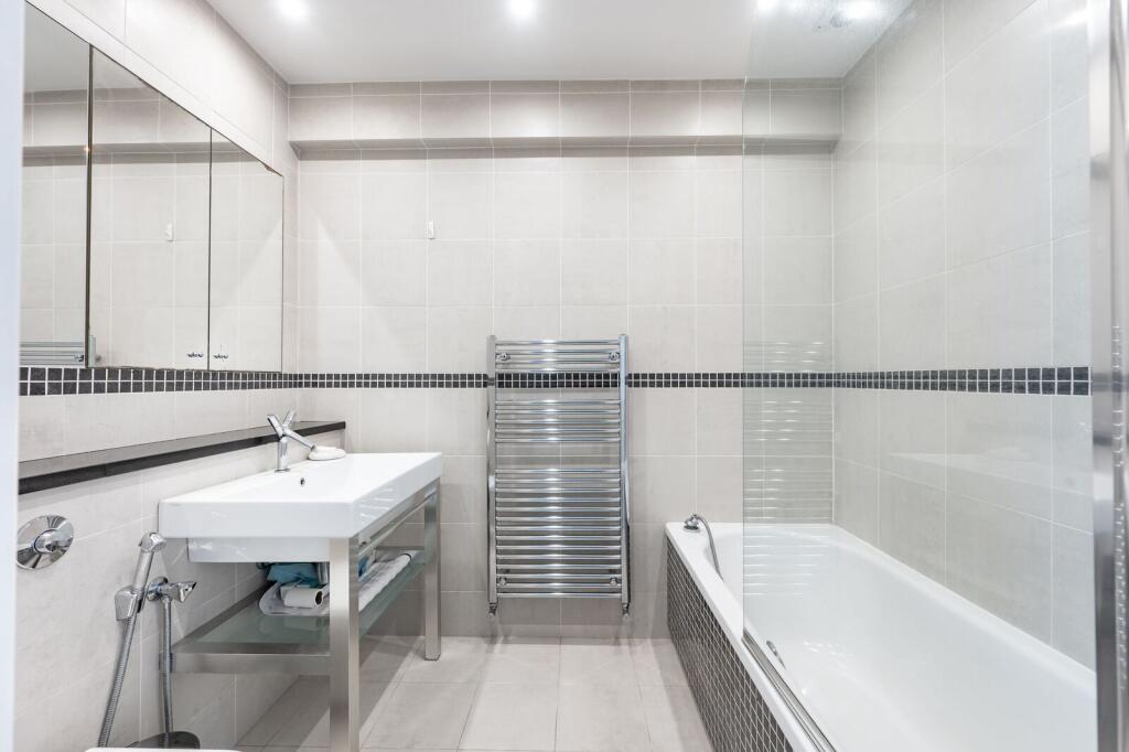 3 bedroom maisonette for rent