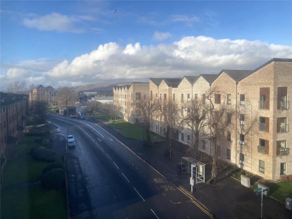 Apartment in Glasgow - View 2
