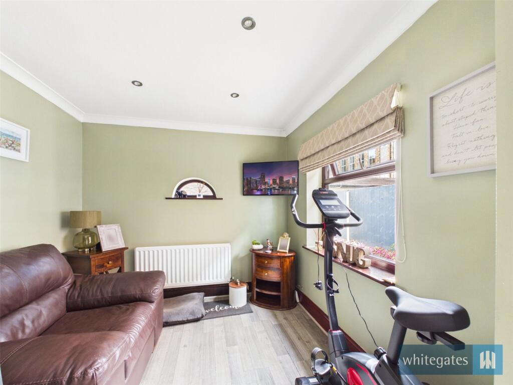House in Bradford - View 4