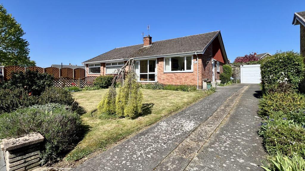 Main image of property: Jacklins Approach, Bottesford