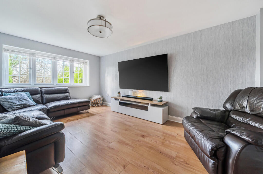 House in Bracknell - View 3