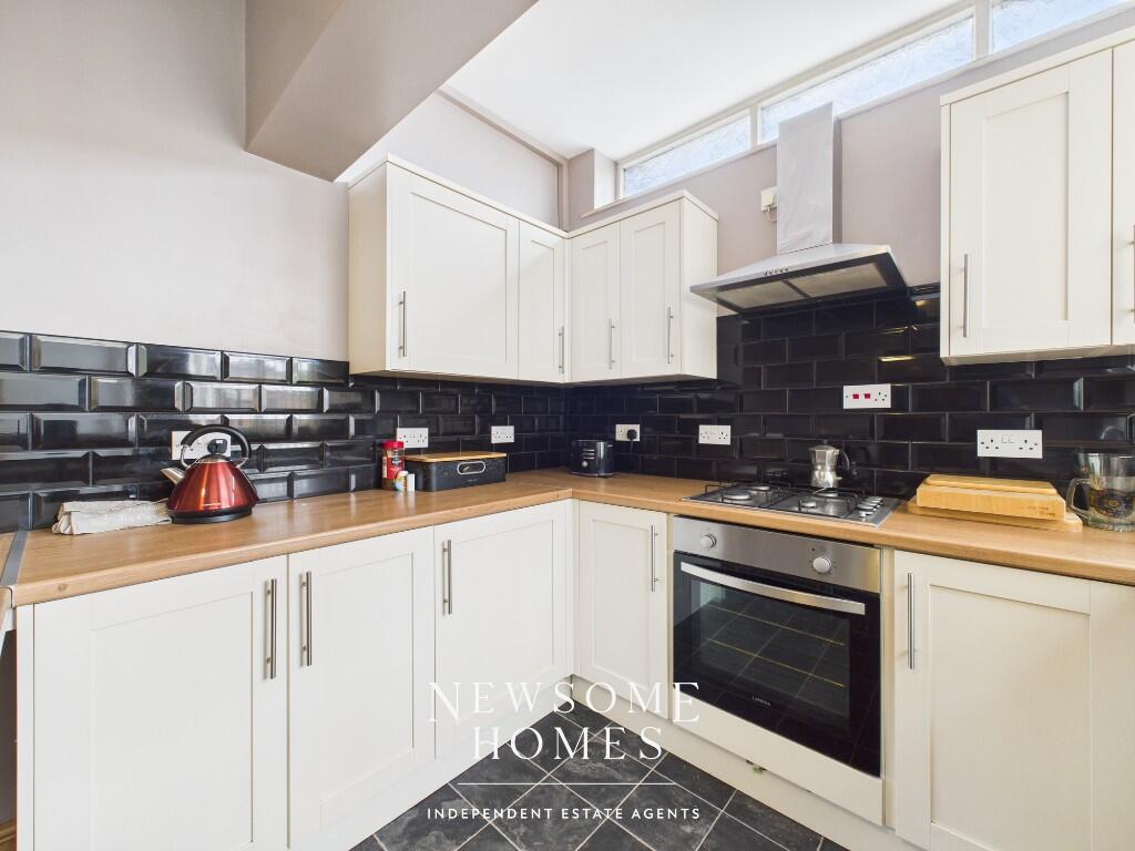 House in Flint - View 5