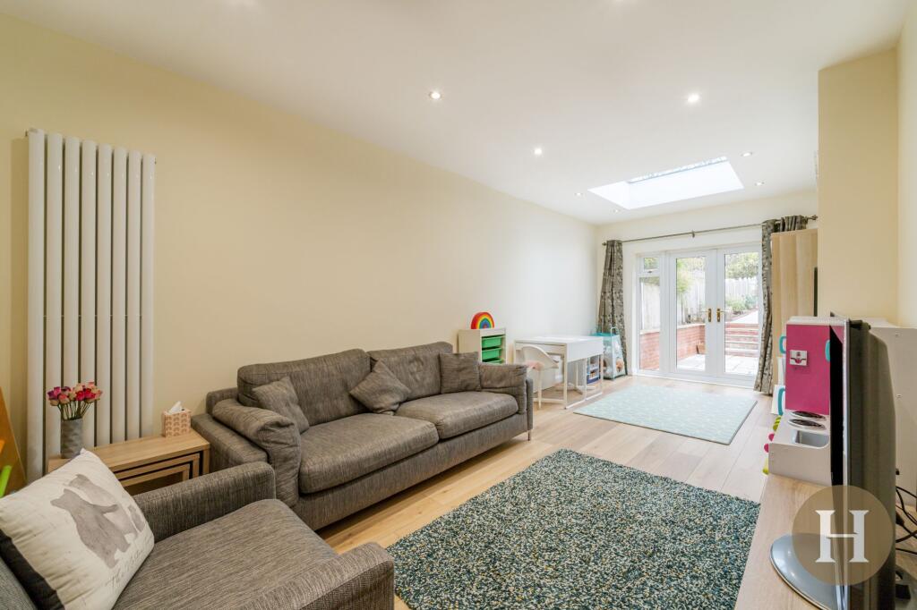 House in Birmingham, West Midlands - View 2