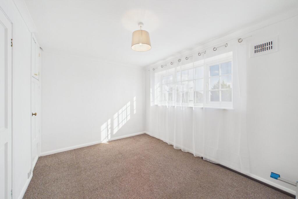 House in Reading - More