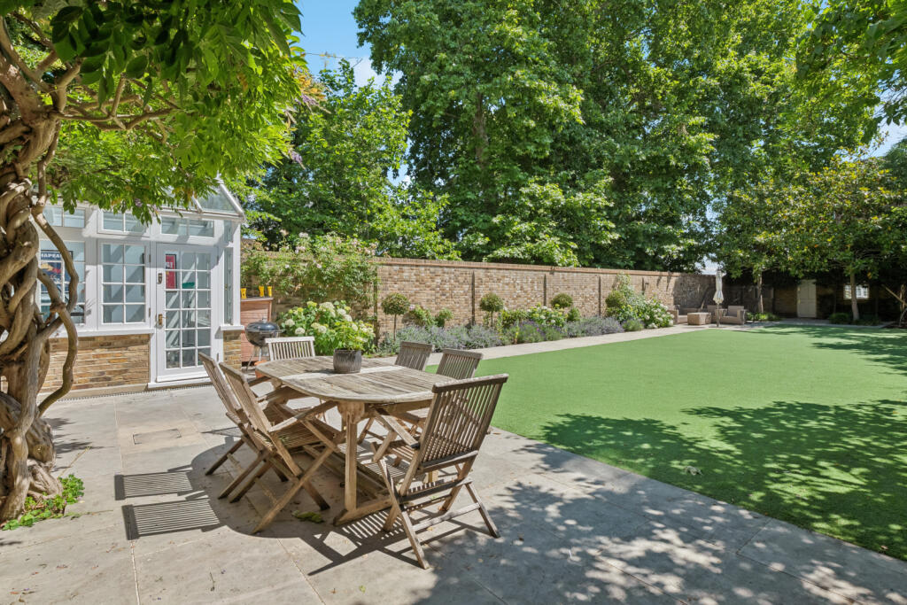 House in London - View 4