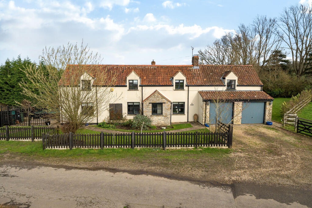 Main image of property: Oxleaze Farm Road, Hawksbury, GL9