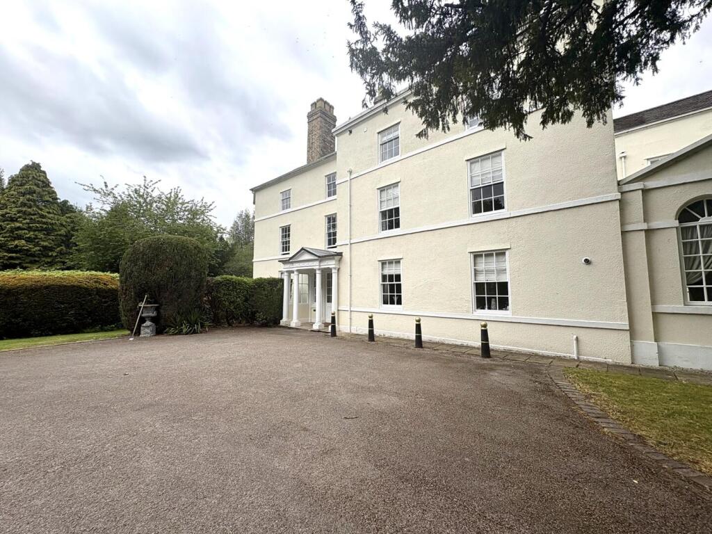 Main image of property: Dosthill Hall, Blackwood Road, Tamworth
