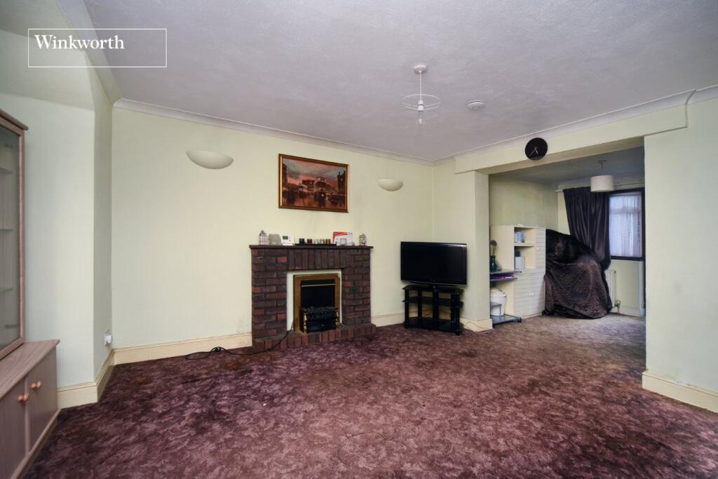 Gander Green Lane, Sutton, SM1 photo 4