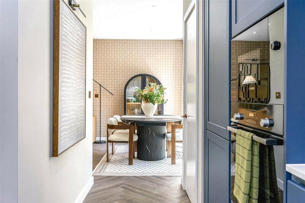 House in London - More