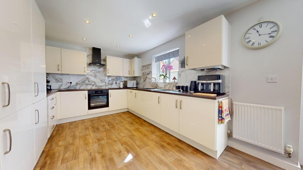House in South Tyneside, North East - More