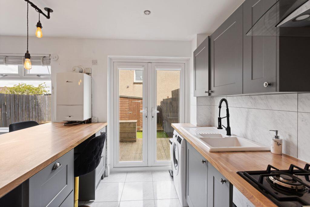 House in Edinburgh, West Lothian - More