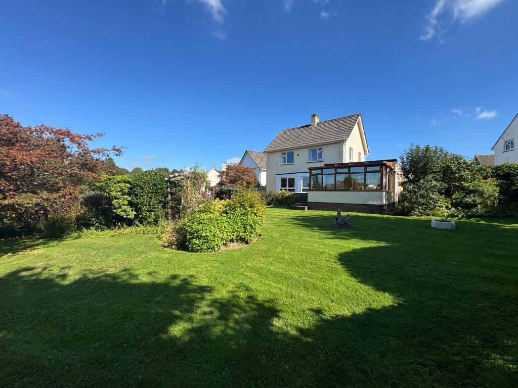 House in Plymouth - View 4