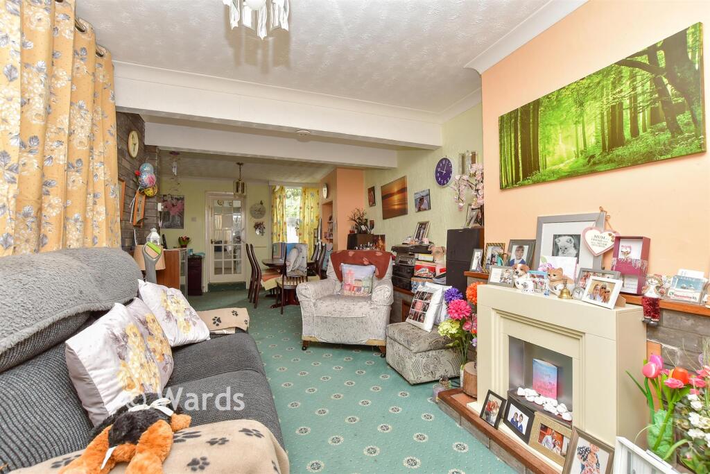 3-bed terraced on London Road, Teynham, Nr Sittingbourne, Kent, £180,000