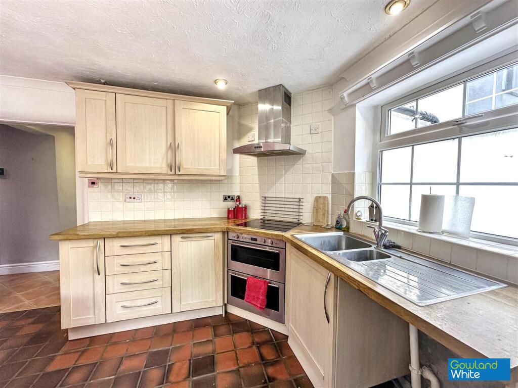 emlington Road Stainton, Middlesbrough, TS8 9AG photo 3
