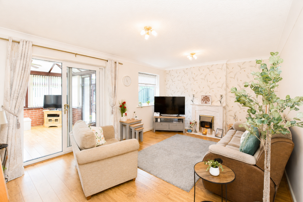 Sovereign Fold Road, Leigh, WN7 5HX photo 4